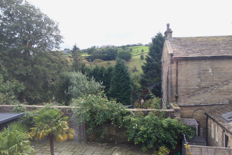 Images for Oakworth, Keighley, West Yorkshire EAID:3030449609 BID:4216801