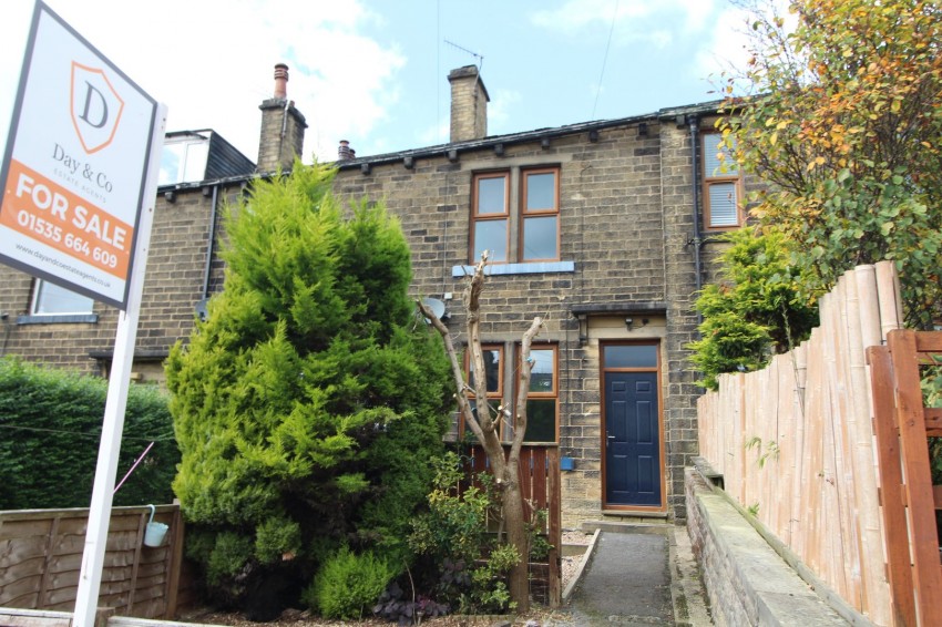 Images for Oakworth, Keighley, West Yorkshire EAID:3030449609 BID:4216801