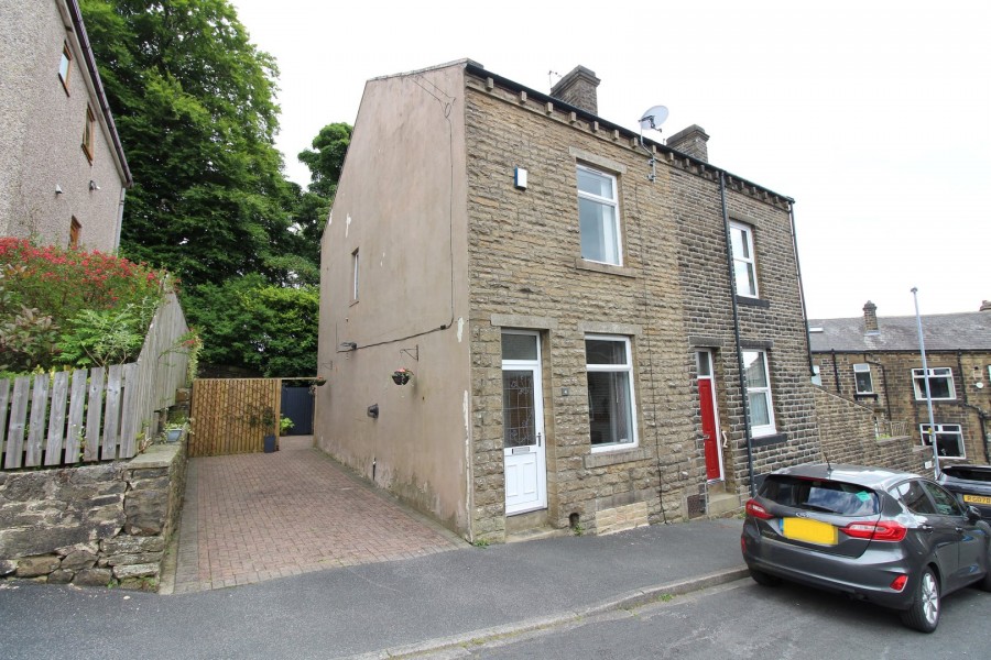 Images for Oakworth, Keighley, West Yorkshire EAID:3030449609 BID:4216801