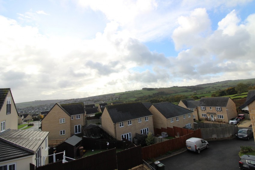 Images for Staincliffe Drive, Keighley, West Yorkshire EAID:3030449609 BID:4216801