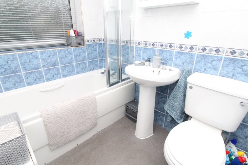 Images for Thwaites Brow, Keighley, West Yorkshire EAID:3030449609 BID:4216801