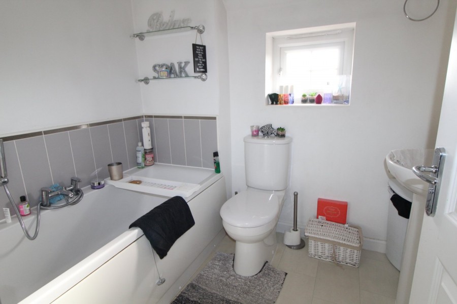 Images for Low Whin Close, Keighley, West Yorkshire EAID:3030449609 BID:4216801